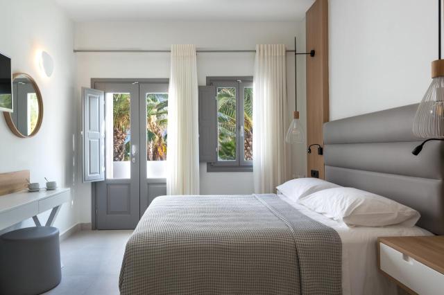 Strogoli hotel ext 3 (5)