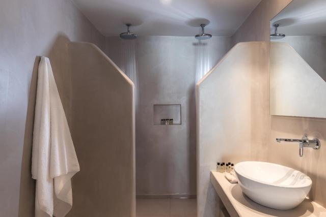 Strogoli hotel ext 3 (13)