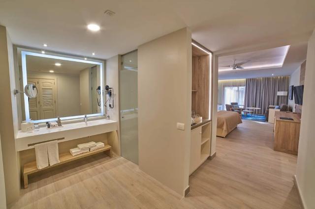 Bahia Principe Luxury Ambar 8 (5)