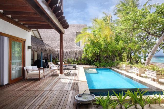 Coral Reef accommodations (5)