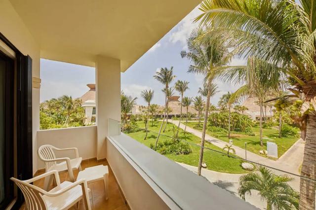 Bahia Principe Grand Tulum 9 (1)
