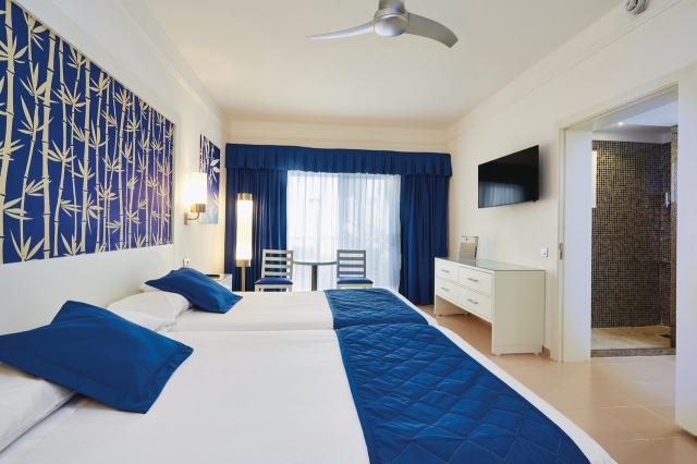 Riu Bambu 14 SUIT (1)