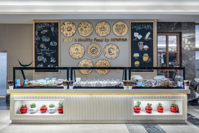 123-R-restaurant_113885282
