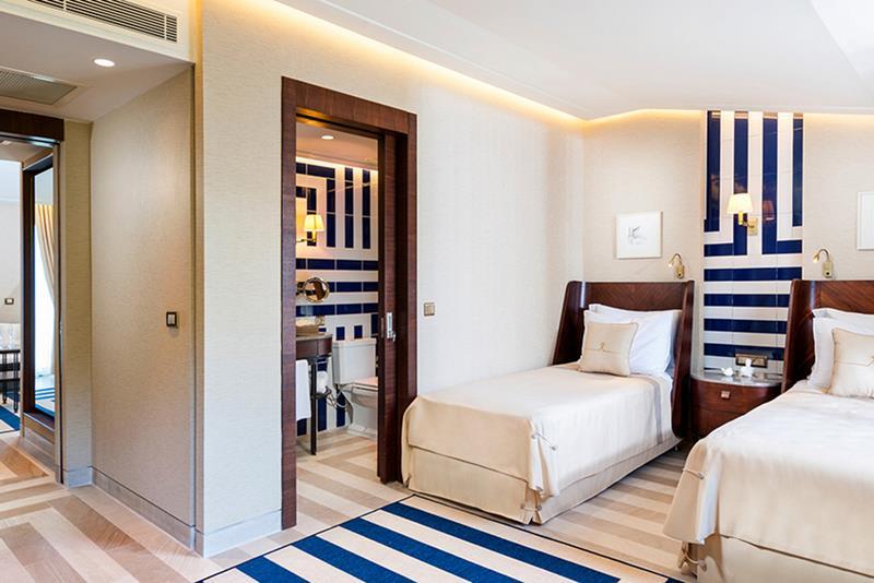 018family_suite_3.JPG
