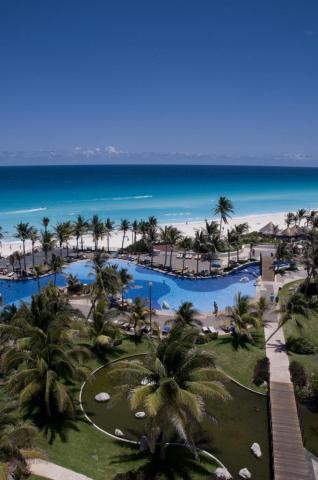 Mexiko-Grand-Oasis-bazen-1220