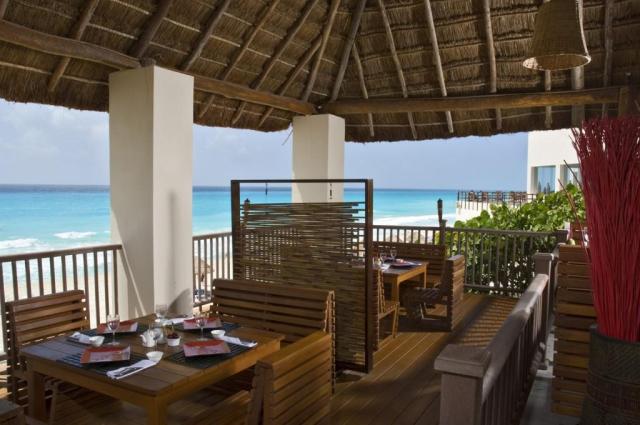 Mexiko-Oasis-Cancun-terasa-1230_52695