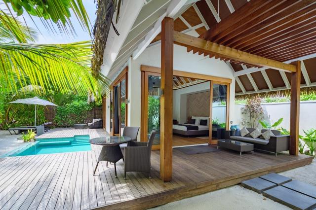 Kandolhu Maldives 8-BVpool (1)