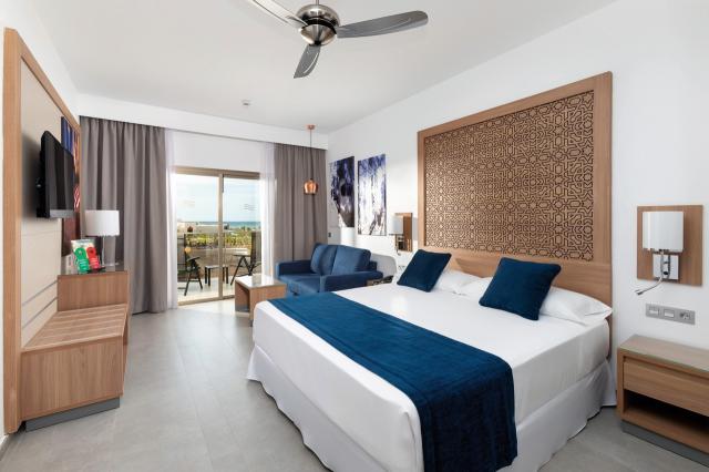 Riu Palace Boavista 10 FAM (1)