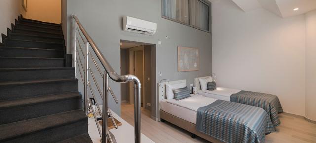 room10 (2)