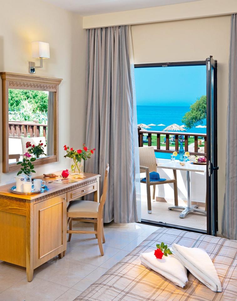 geraniotis rooms 1 (4)