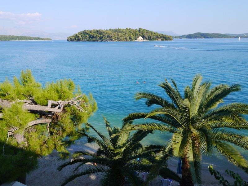 Paradise_Beach_1739.JPG