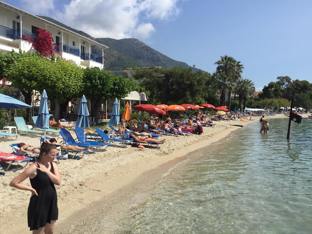Paradise Beach ext (7).JPG