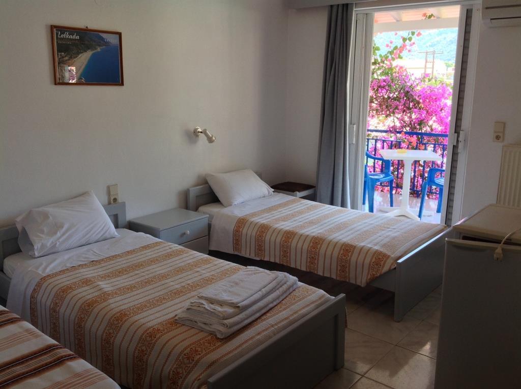 Paradise_Beach_1730.JPG