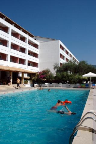 Korfu-Ellea-beach-hotel-bazen-1155