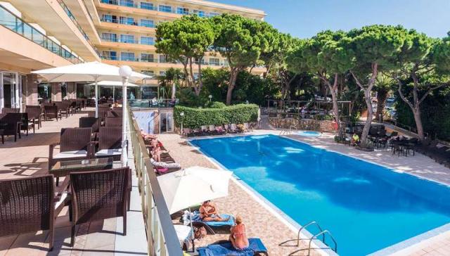 Salou-LasVegas-bazény-2021