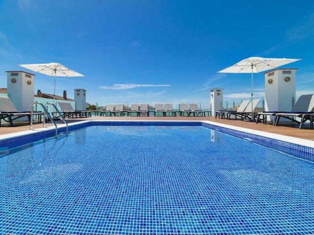 Salou_H10Delfin_roofpool_001-001
