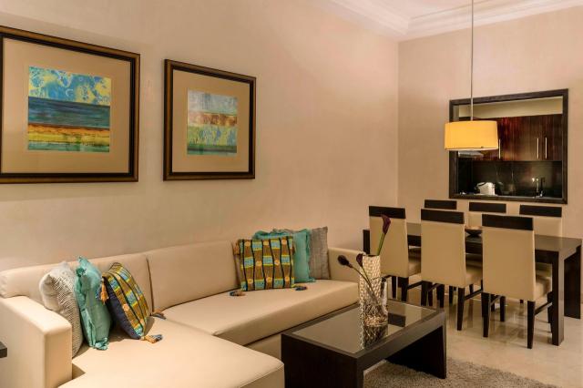Grosvenor House 8 suites (5)