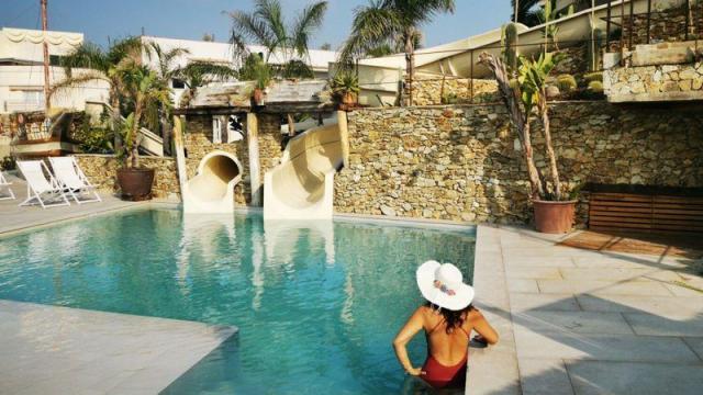 AlbaSelleqtta_2021_splash-002