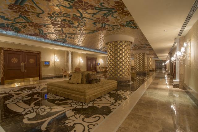Titanic  Cinema Foyer 1