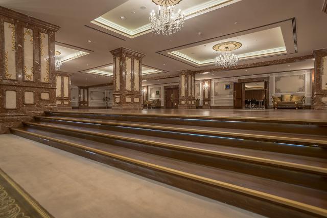 Titanic Lobby  (3).JPG