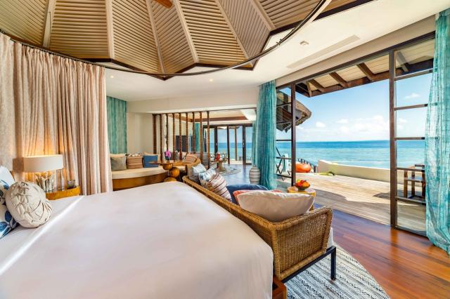 OZEN Reserve Bolifushi 13 WV (2)