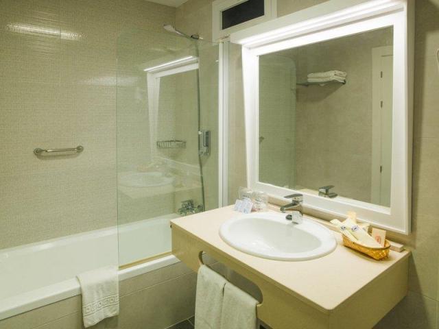 18_Room1