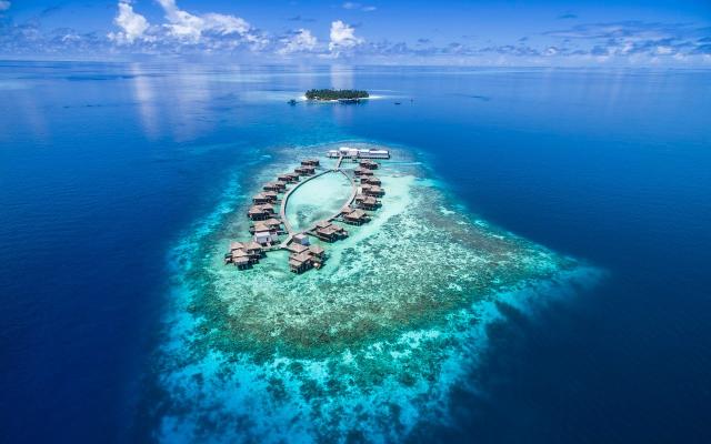 Raffles Maldives (1)