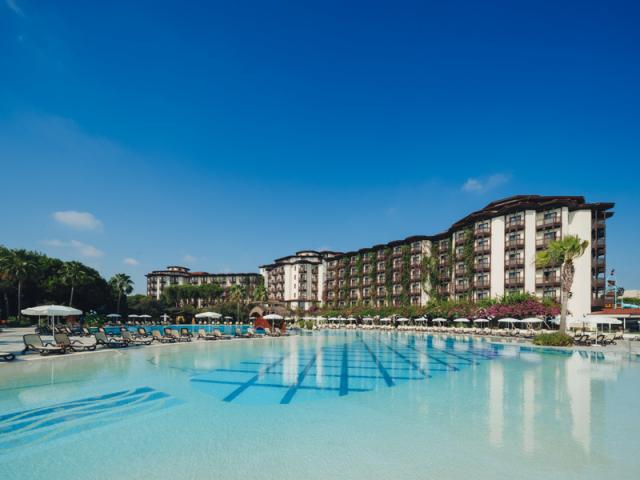 Main_Pool15
