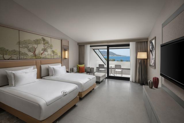 ngp_deluxefamilyroomuniqueseaview01twin