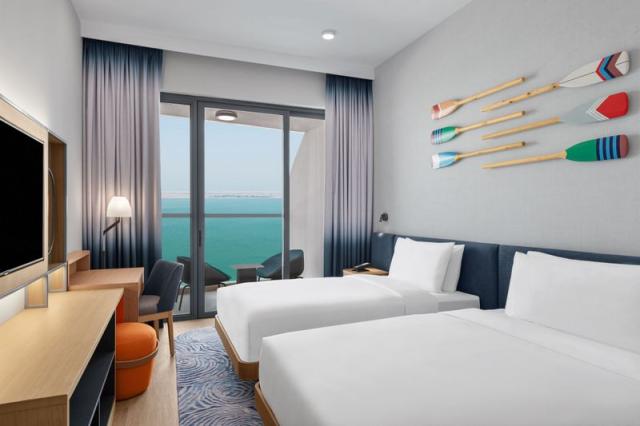 RKTMAHX_Two Double Beds Room with Sea View_2