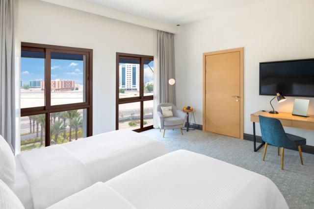 20 Deluxe City View Double Bed 1.JPG