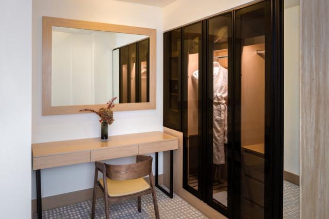 34 Grand Executive Suite 10.JPG