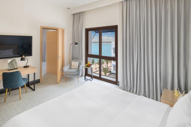 Family room Seaview 02.JPG