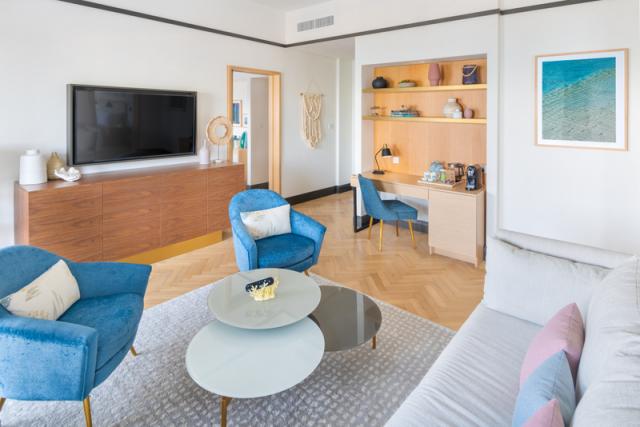 37 Grand Executive Suite 13.JPG