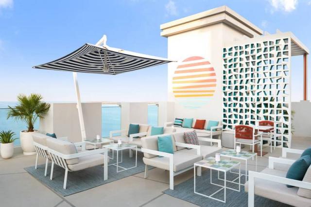 SoCal-Rooftop-Bar-1920px-X-1280px-