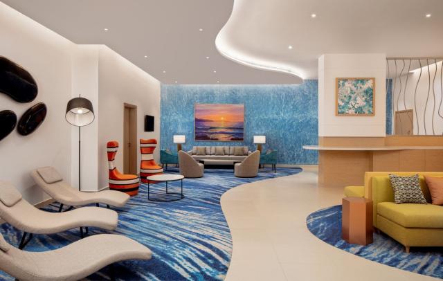 Centara Mirage Beach DUB 3 (2).JPG