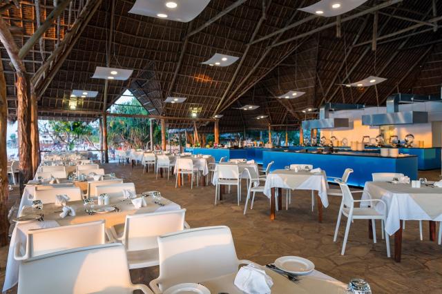 Sandies Baobab Beach 5 (5)