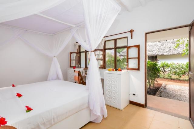 Sandies Baobab Beach 7 garden room (2)