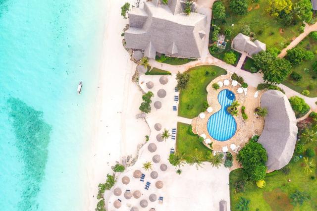 Sandies Baobab Beach 1 (3)