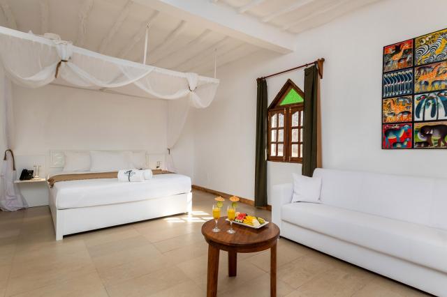 Sandies Baobab Beach 8 (2)