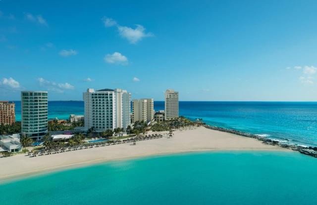 Krystal Grand Cancun
