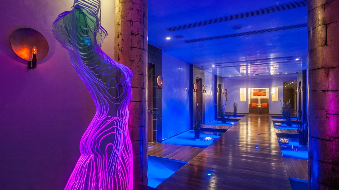 spa-_corridor
