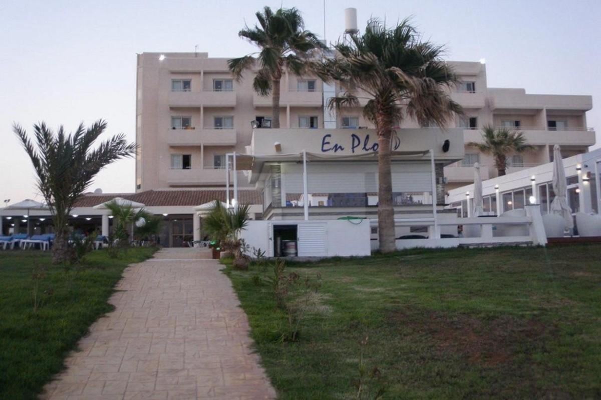 20100524-piere-anne-beach