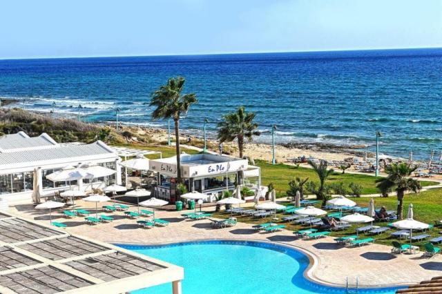 20100518-piere-anne-beach