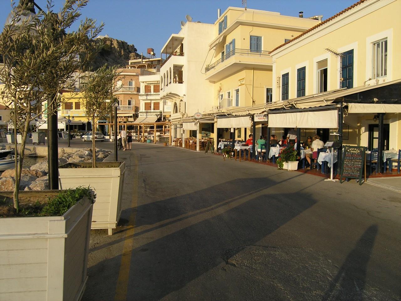 Řecko, Karpathos, Pigadia, Nábřeží (6)