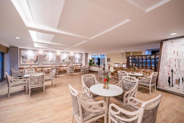 056-L-lounge-lobby_89837514