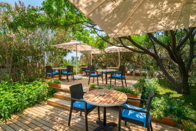 065-R-restaurant_89837537
