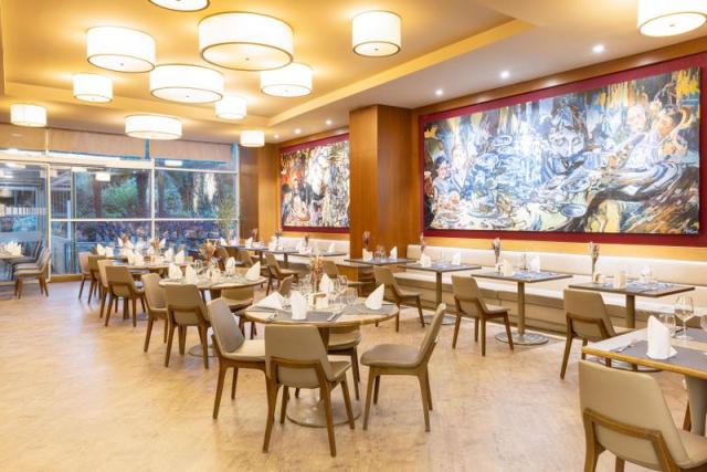 124-R-restaurant_110509014