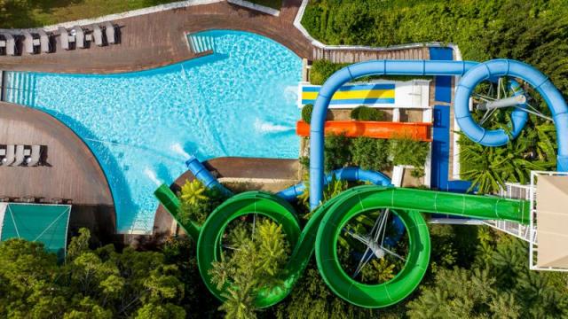 162-P-pool_113213320