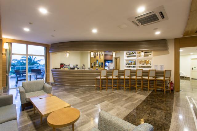 LOBBY BAR.JPG